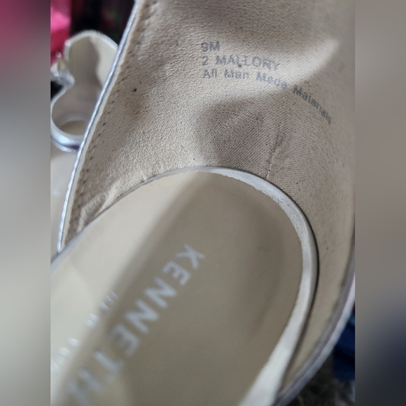 Kenneth Cole Mallory heel - Picture 7 of 7